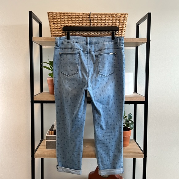 Chico's High-Rise The So Slimming Girlfriend Slim Leg Crop Polka Dot Jean, 12 - Picture 4 of 10